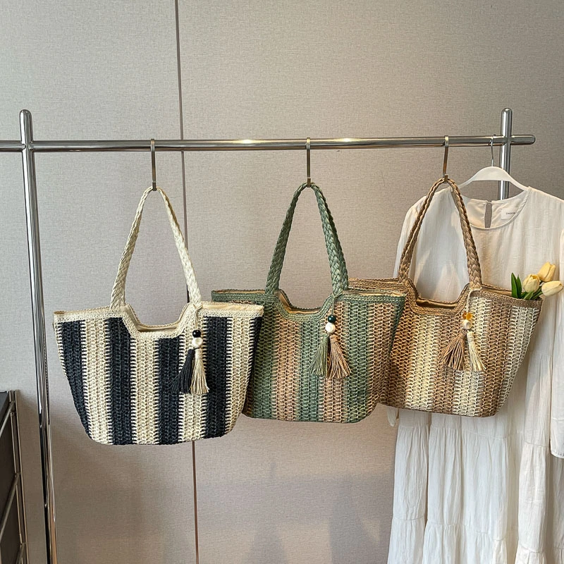 Tassels Design Big Straw Stripe Underarm Bags for Women 2024 Summer Fashion Shoulder Bags Travel Handbags Weave Tote Beach Bag