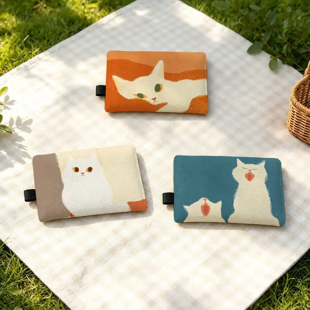 Artist Mula Cat Mini Hanging Oxford Cloth Coin Bag Durable Zipper Key Card Pouch With Carabiner