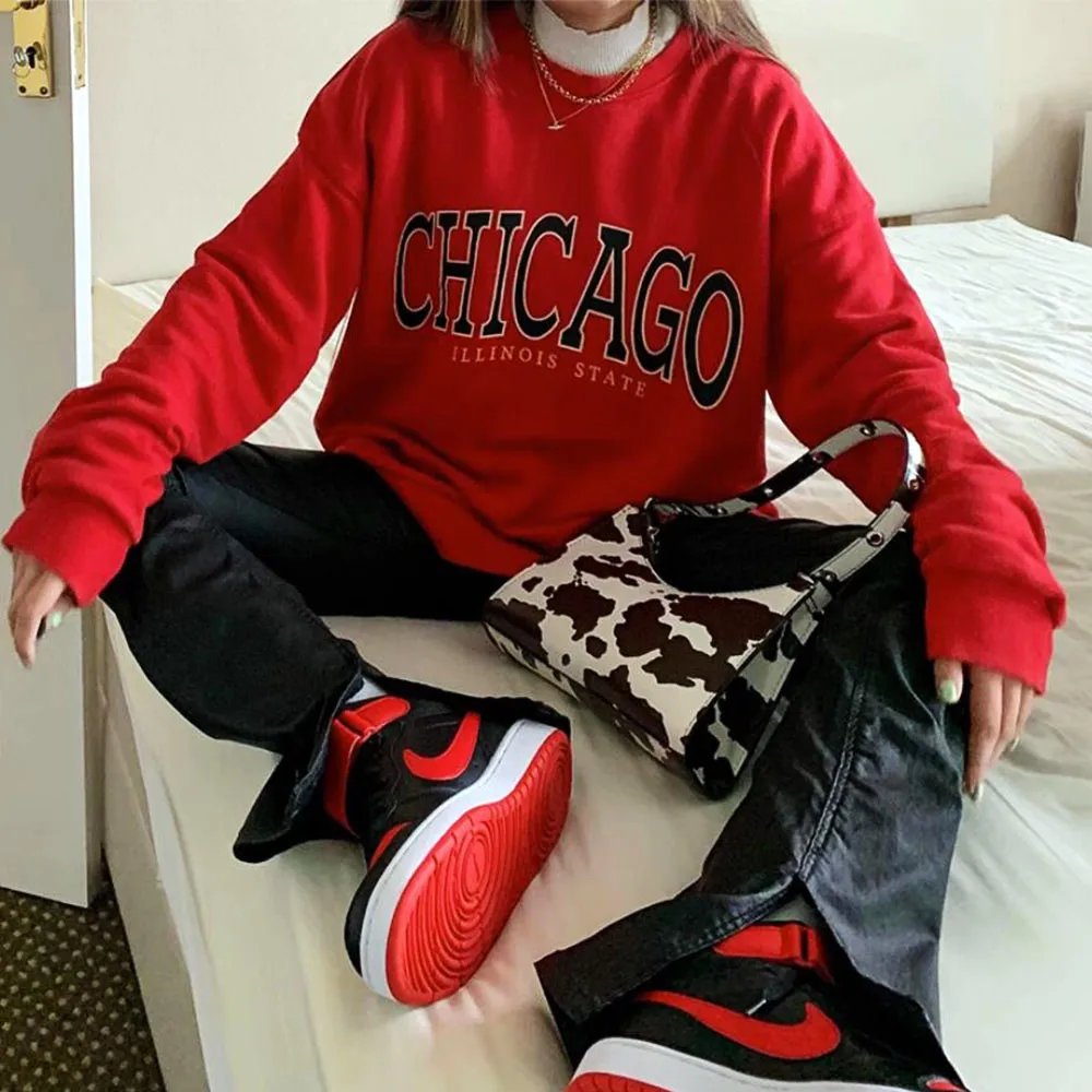 

American Vintage Style Chicago Crewneck Pullover Autumn Women Red Long Sleeve Loose Cotton Thick Tops Street Fashion Sweatshirts