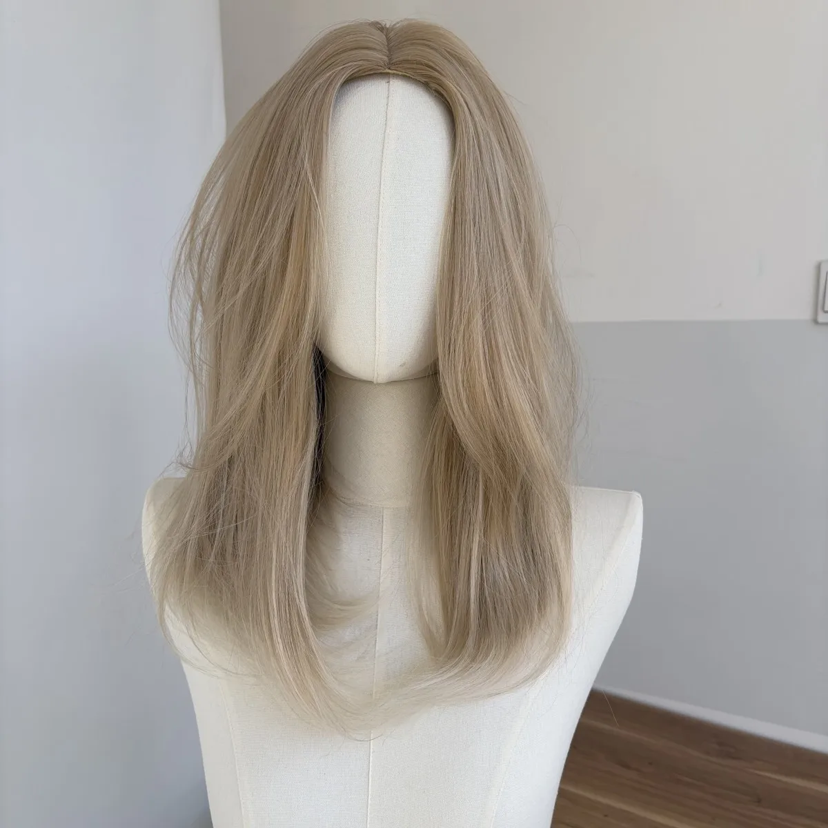 

Короткий прямой смешанный блондин, парик для косплея, синтетические волосы, термостойкие