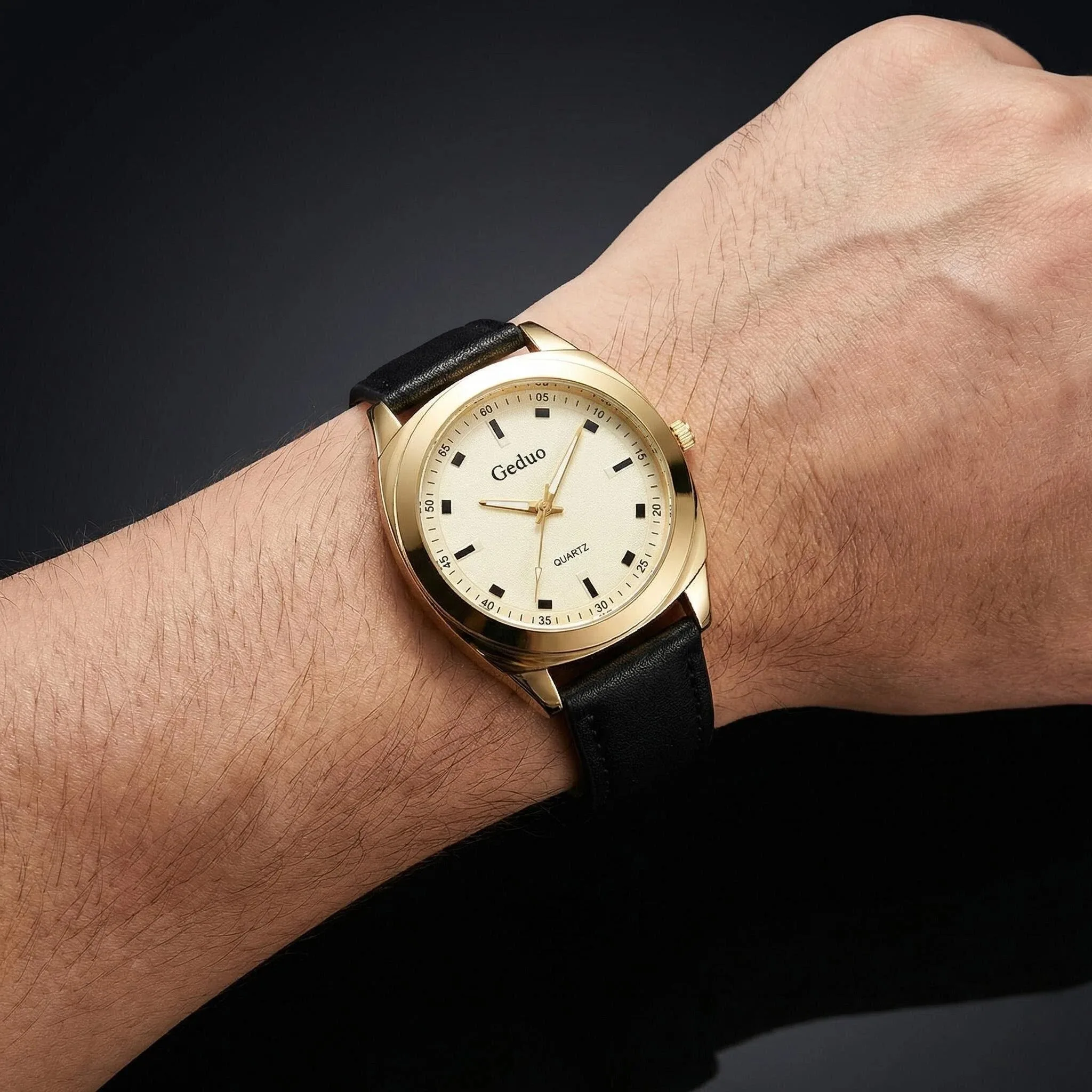 Sell Like Hot Cakes High Quality Leather Strap Quartz Men's Watch Fashion Wristwatch
