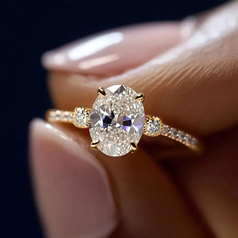 Huitan Fashion خاتم نسائي ذهبي اللون تصميم بسيط إكسسوارات مطعمة مشرق مكعب زركونيا مجوهرات أنيقة للخطوبة يوميًا #4