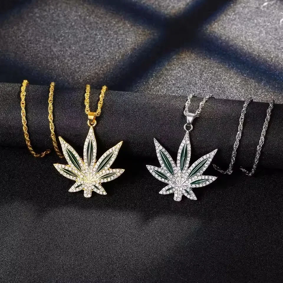 Rhinestone Weed Pendant Necklace Men Maple Leaf Necklaces Punk Hiphop Gold Color Chains for Boys Male Steampunk Jewelry