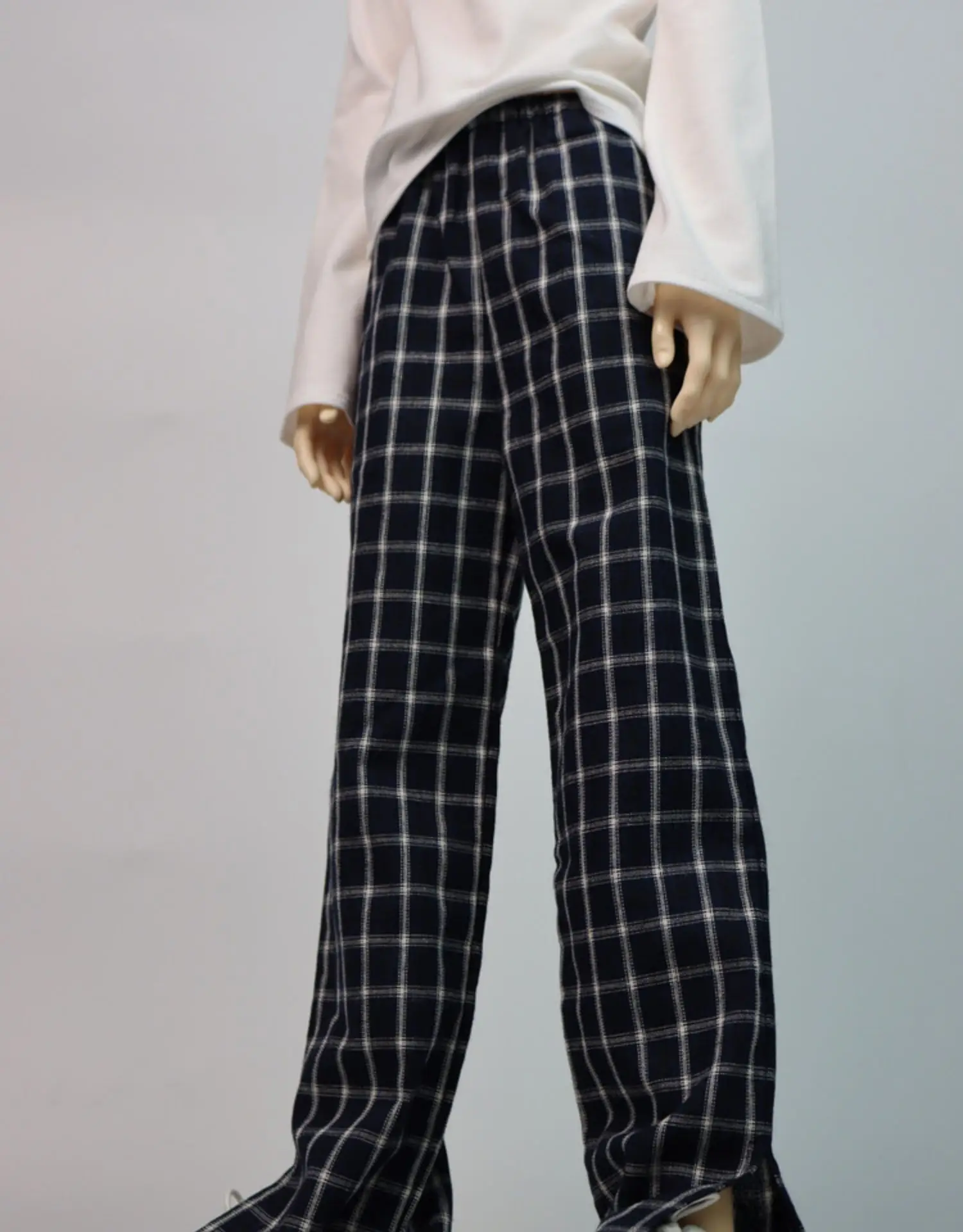 D04-B242 de juguete hecho a mano para niños, ropa BJD/SD, tío SD17 POPO68, pantalones con abertura a cuadros negros y rojos, 1 piezas