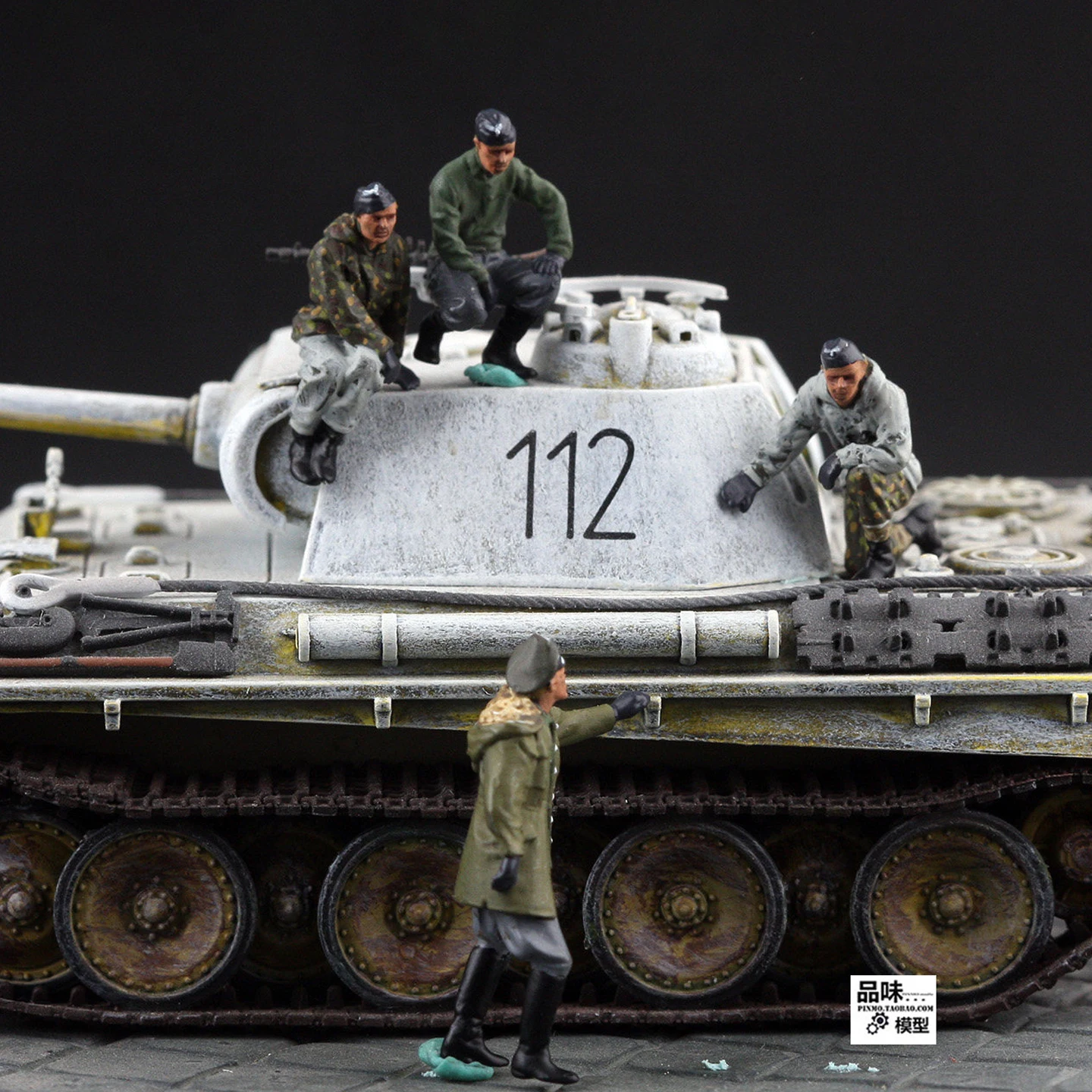 Modelo de Accesorio de Escena de 4 Miembros de las Fuerzas Blindadas Alemanas a Escala 1:72, Juguetes para Adultos, Regalos Clásicos, Souvenir, Exhibición Estática