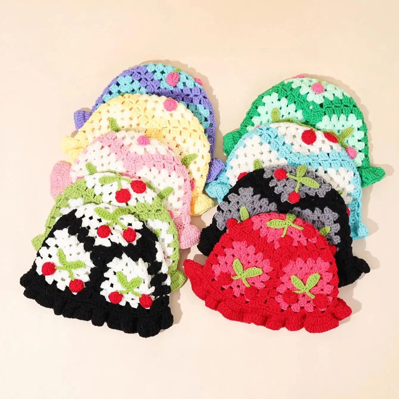 الخريف/الشتاء لطيف الحلو الصوف حوض قبعة الكرتون الكرز الجوف اليدوية محبوك كشكش حافة قبعة الصياد