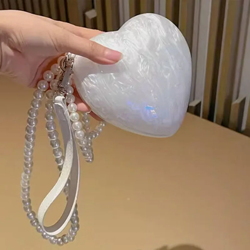 Acrylic heart women bag designer evening party cute pearl color purse new clutch handbag with strap wholesale