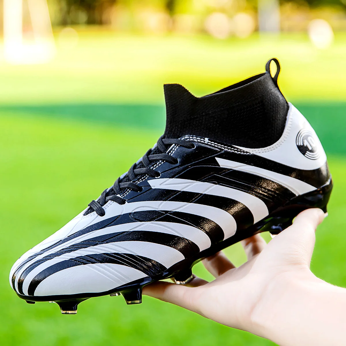 Brand new football shoes TF/FG football shoes professional high quality football shoes youth non-slip original outdoor training