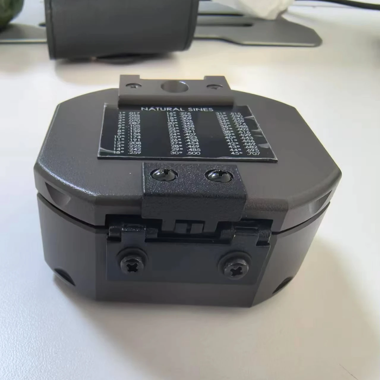 

Harbin Geological Compass for Surveying Geologist Land Survayor Navigation Harbin DQL-8 Compass Brujula Kompass