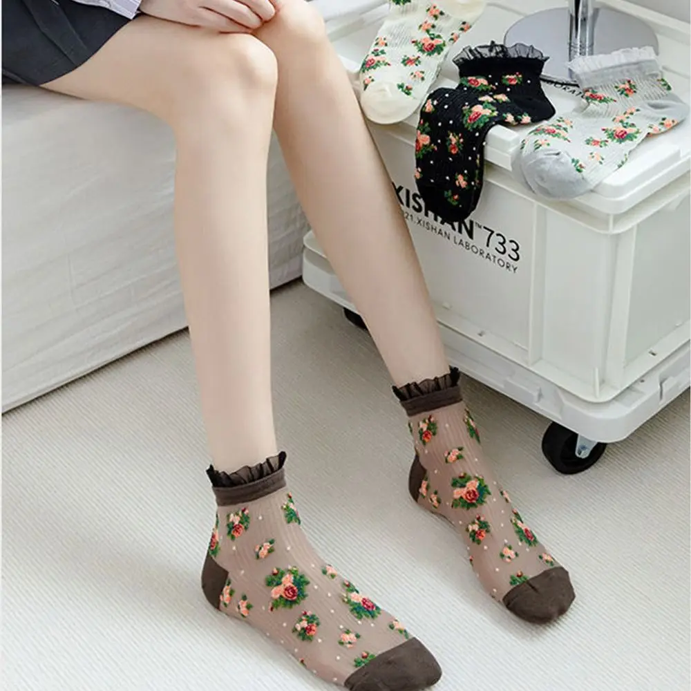 Calcetines de algodón con bordado Floral de alta calidad para mujer, calcetines informales transpirables con volantes de encaje Lolita, calcetines deportivos cómodos de algodón