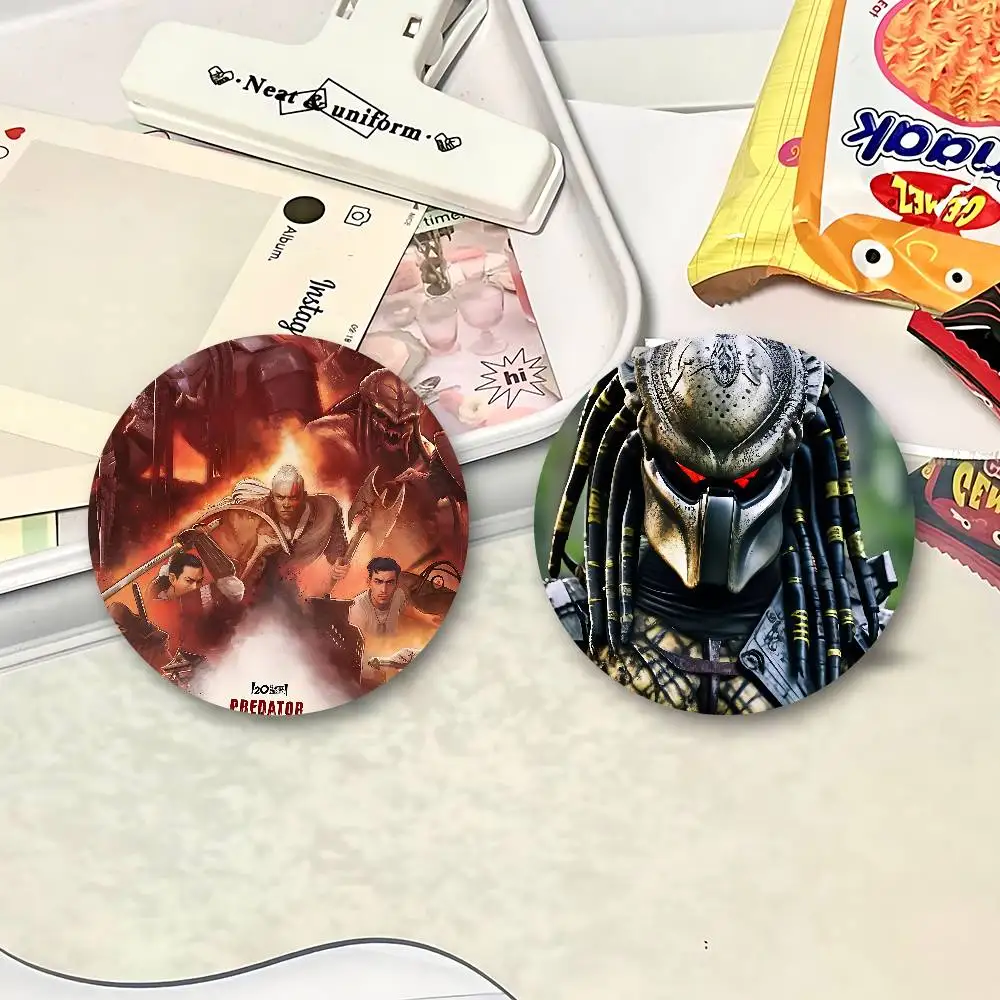 فيلم P-المفترس Badlands شارات الإبداعية صفيح لينة زر دبابيس الحيوان أيقونة بروش التلبيب على ظهره شارة الملحقات دبوس