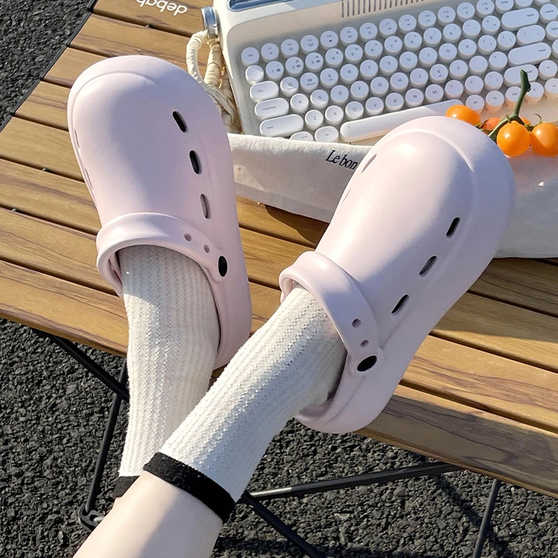 ZUOFU Damen Sommer Clogs mit geschlossener Zehenpartie, rutschfeste dicke Plateau-Freizeitschuhe für drinnen, draußen, Zuhause, Strand und den täglichen Gebrauch. – Detail 7