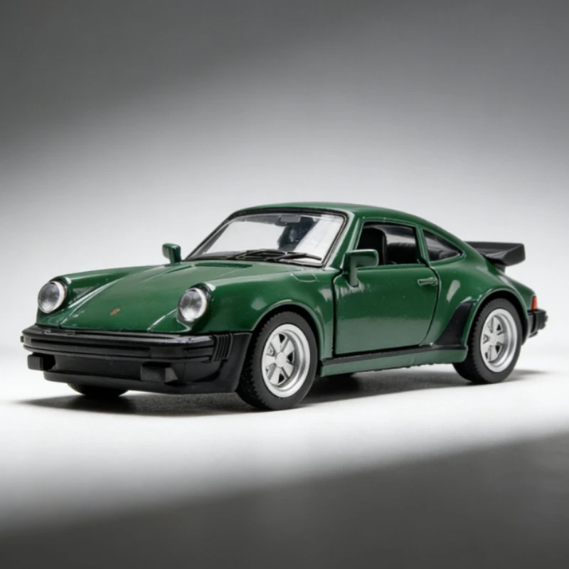 

1/36 scale 911 Turbo toy car model racing style personalized creative ornament ornament suitable as a boy's gift collectible