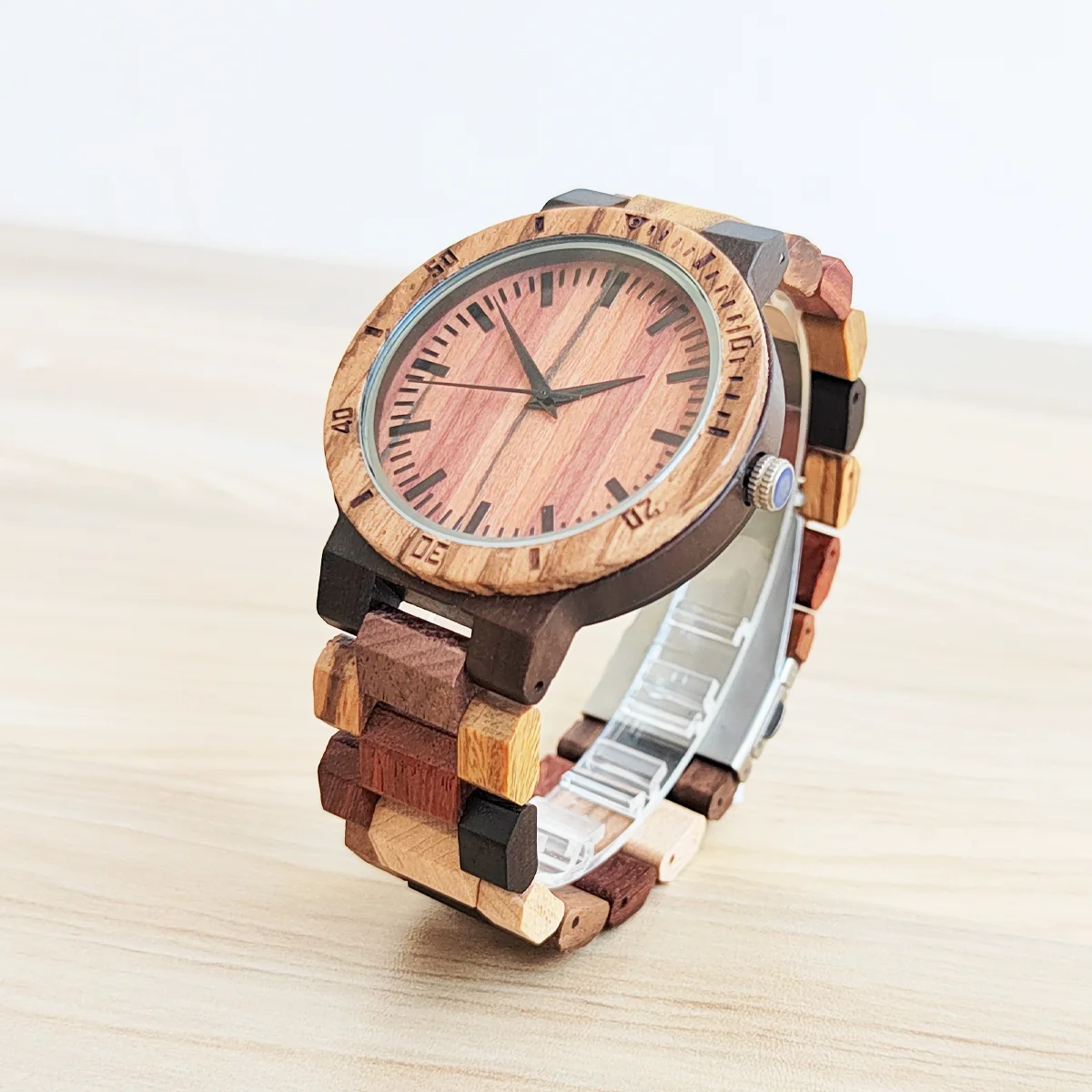 Women Color Wooden Wrist Watches Red Sandalwood Dial Quartz Watch Chronograph Clock Fashion Girlfriend Wood Watches Woman Gift