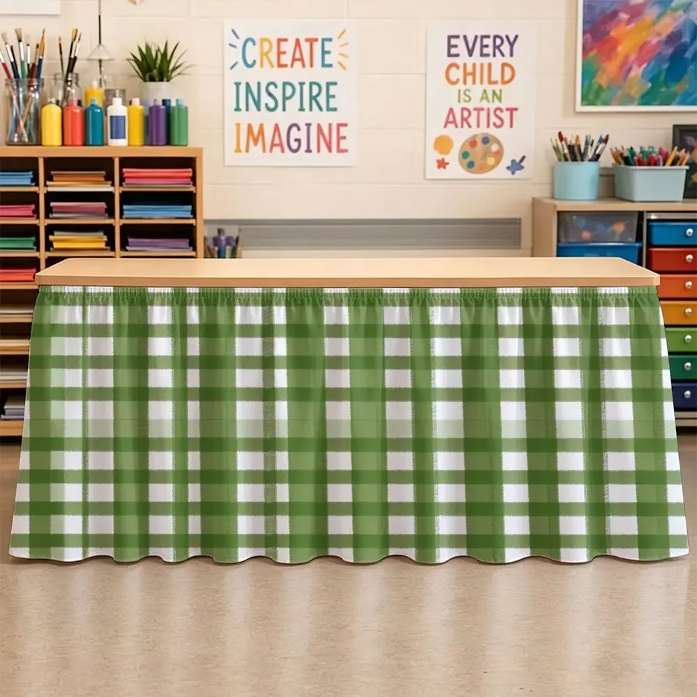 One green and white checkered tablecloth with elasticated hem, as a festive gift, suitable for classroom parties