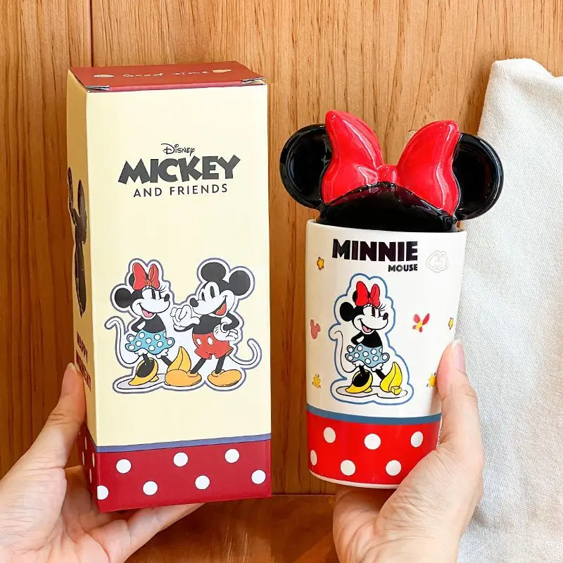 Taza de paja con tapa de cerámica con dibujos animados de Mickey de Disney, creativa para hombres y mujeres, parejas, taza de café para el hogar y la Oficina, regalo