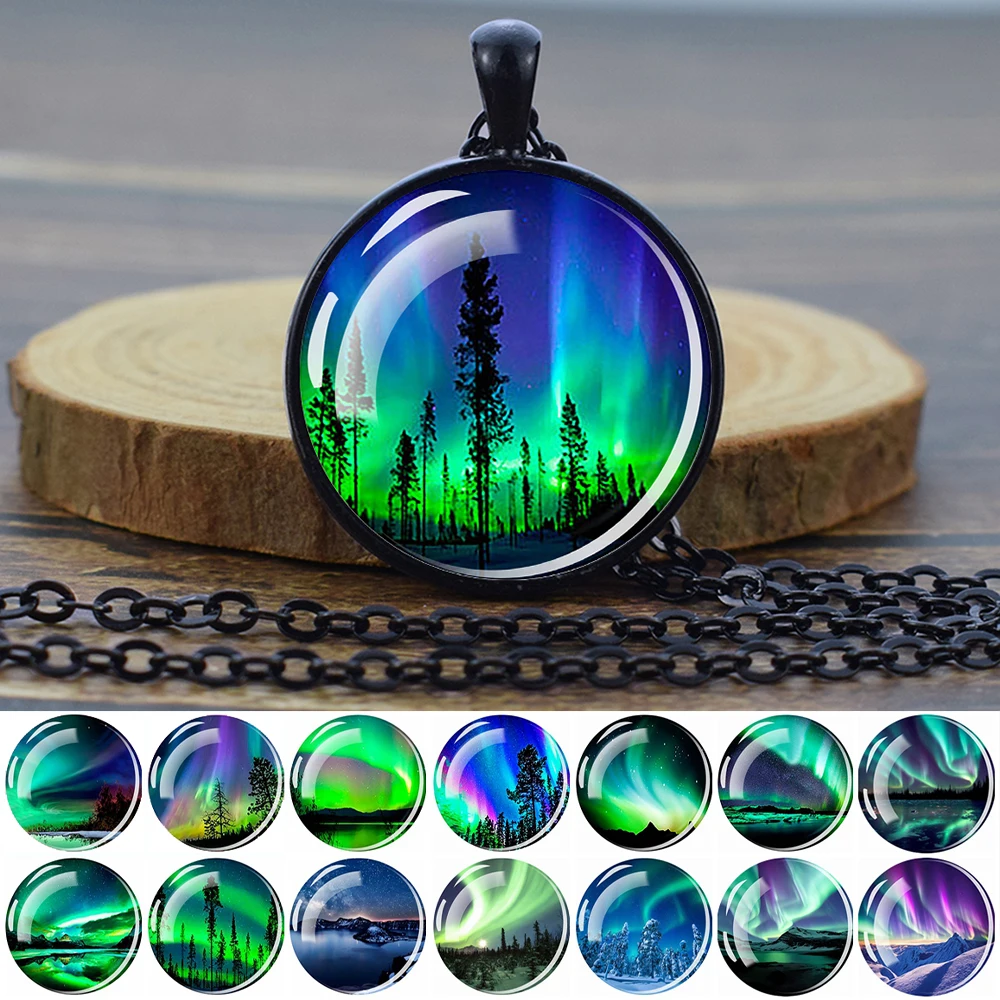 New Northern Lights Necklaces Aurora Borealis Streamers Glass Dome Pendant Chains Necklace for Women Men Astronomy Jewelry Gift