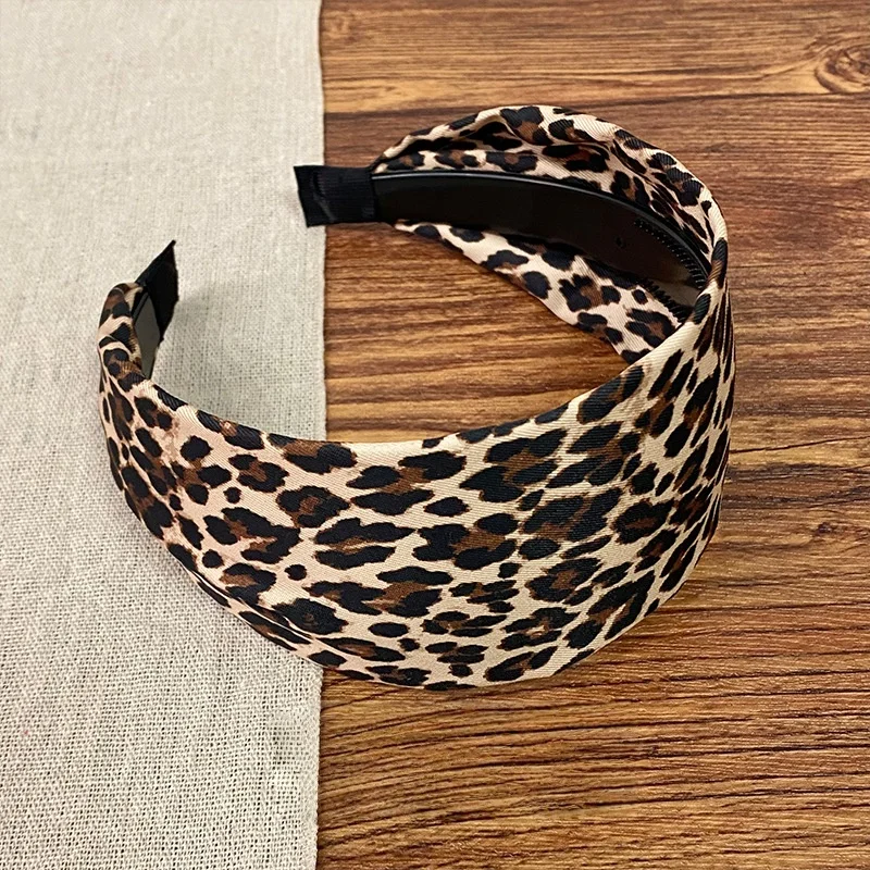 1 Stück stilvolles und modisches Stirnband mit breitem Rand und Leopardenmuster, einzigartiges Vintage-Haar-Reifen-Haar-Accessoire mit hoher Krone – Detail 1