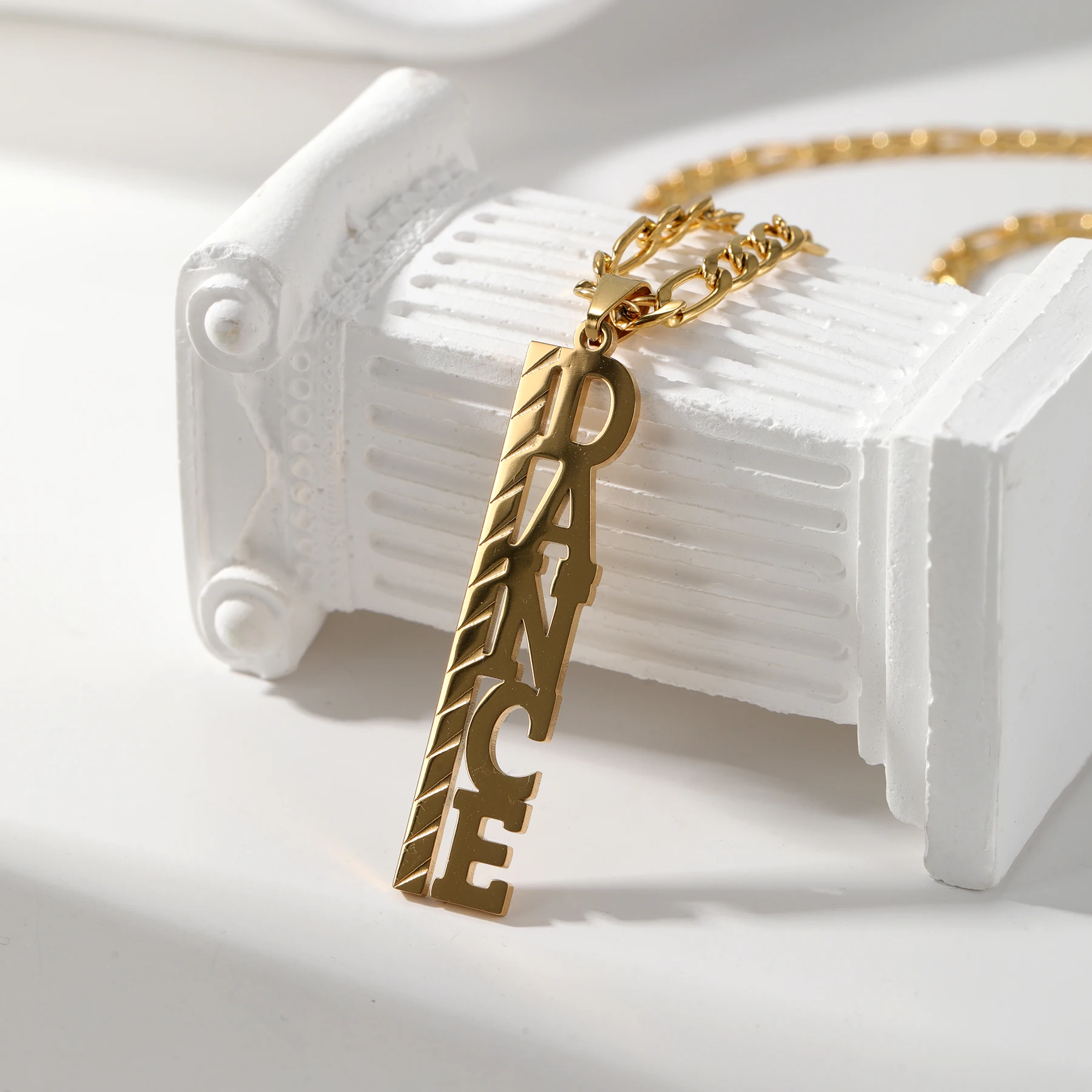 

Ожерелье с именем на заказ, персонализированный кулон с вертикальной буквой, позолоченные ювелирные изделия из нержавеющей стали, цепочки в стиле хип-хоп для женщин и мужчин