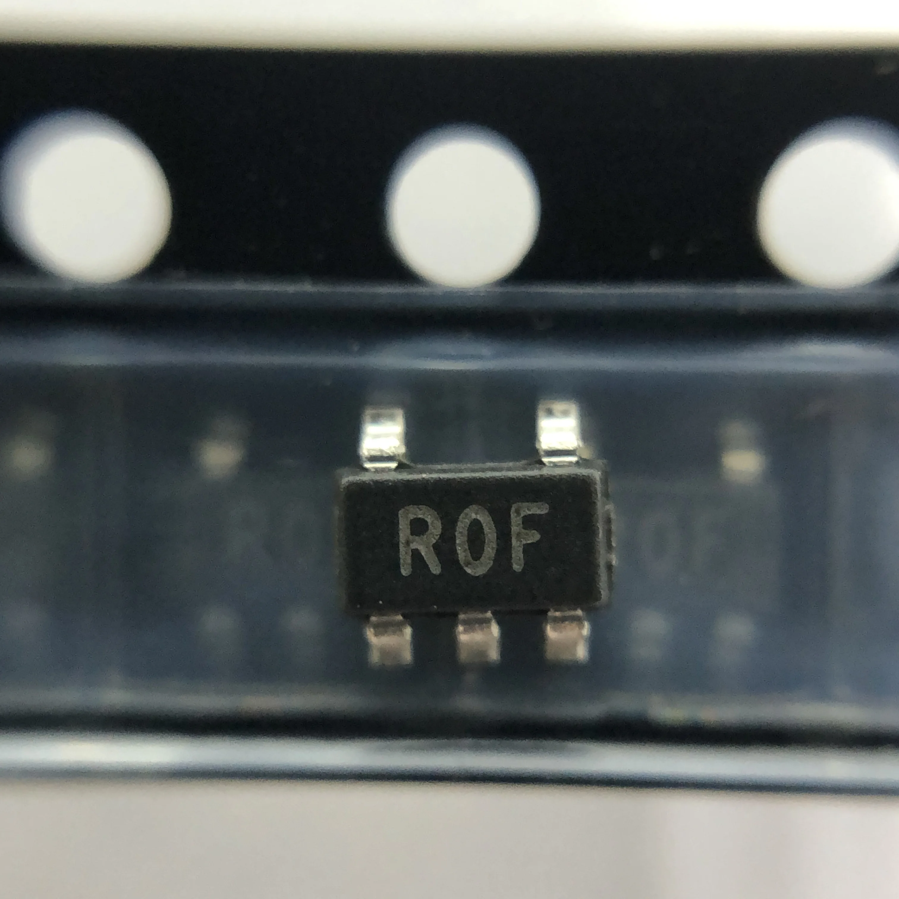 5PCS/Lot ADR361BUJZ ADR361BUJZ-REEL7 MARKING:ROF V-Ref Fixed 2.5V 5mA 5-Pin TSOT T/R