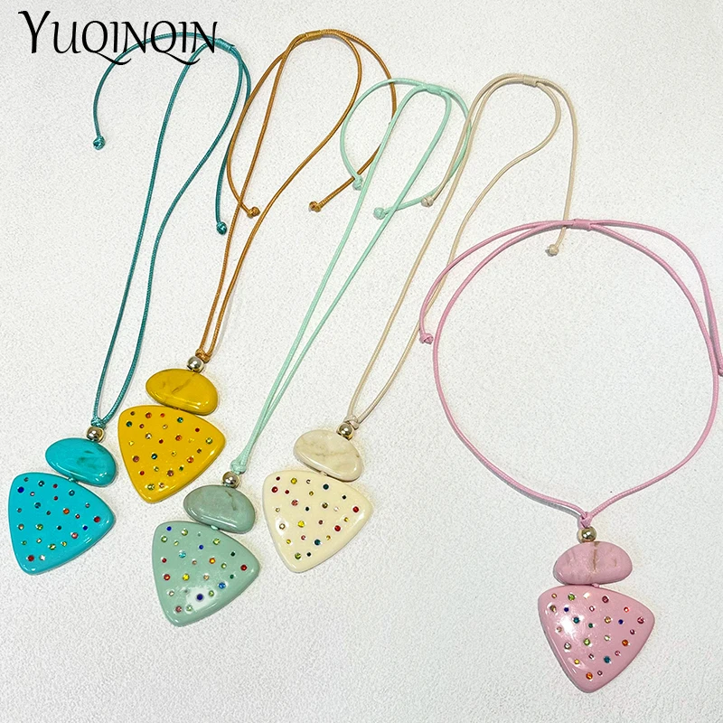 New Vintage Long Adjustable Rope Chain Necklaces for Women Resin Crystal Big Triangular Pendant Necklace for Girls Jewelry Gifts