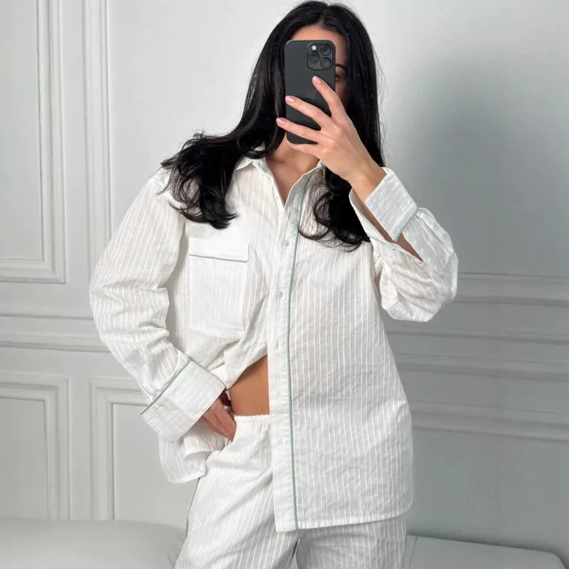 2026 European American Autumn Women's Loungewear Set White Pure Cotton Color Matching Long Sleeved Top Loose Trousers Pajamas