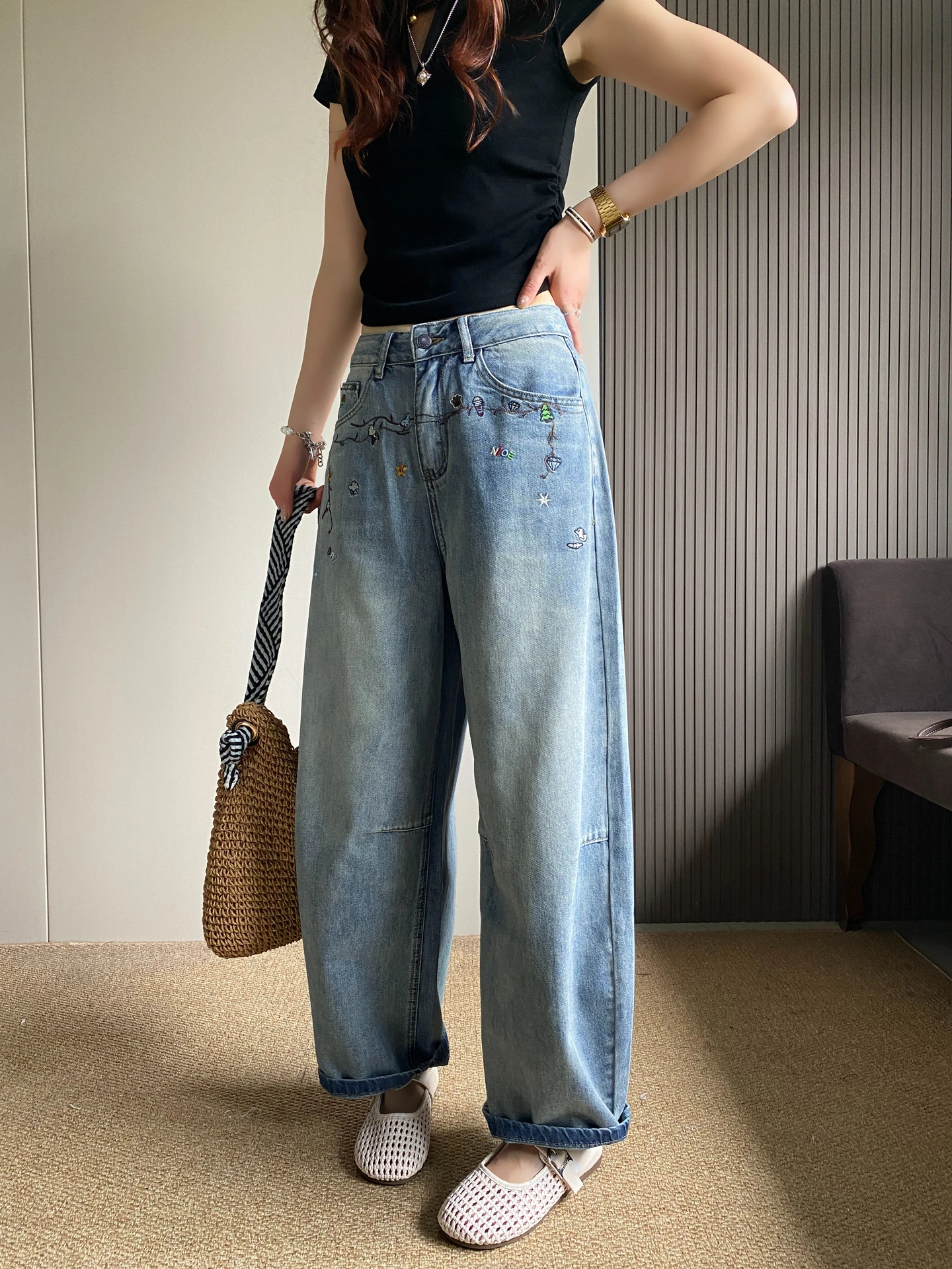 

Retro Embroidered Knife Wide Leg Jeans High Waist Loose Slimming Women's Denim Pants Spring 2026 Trendy Casual Jeans