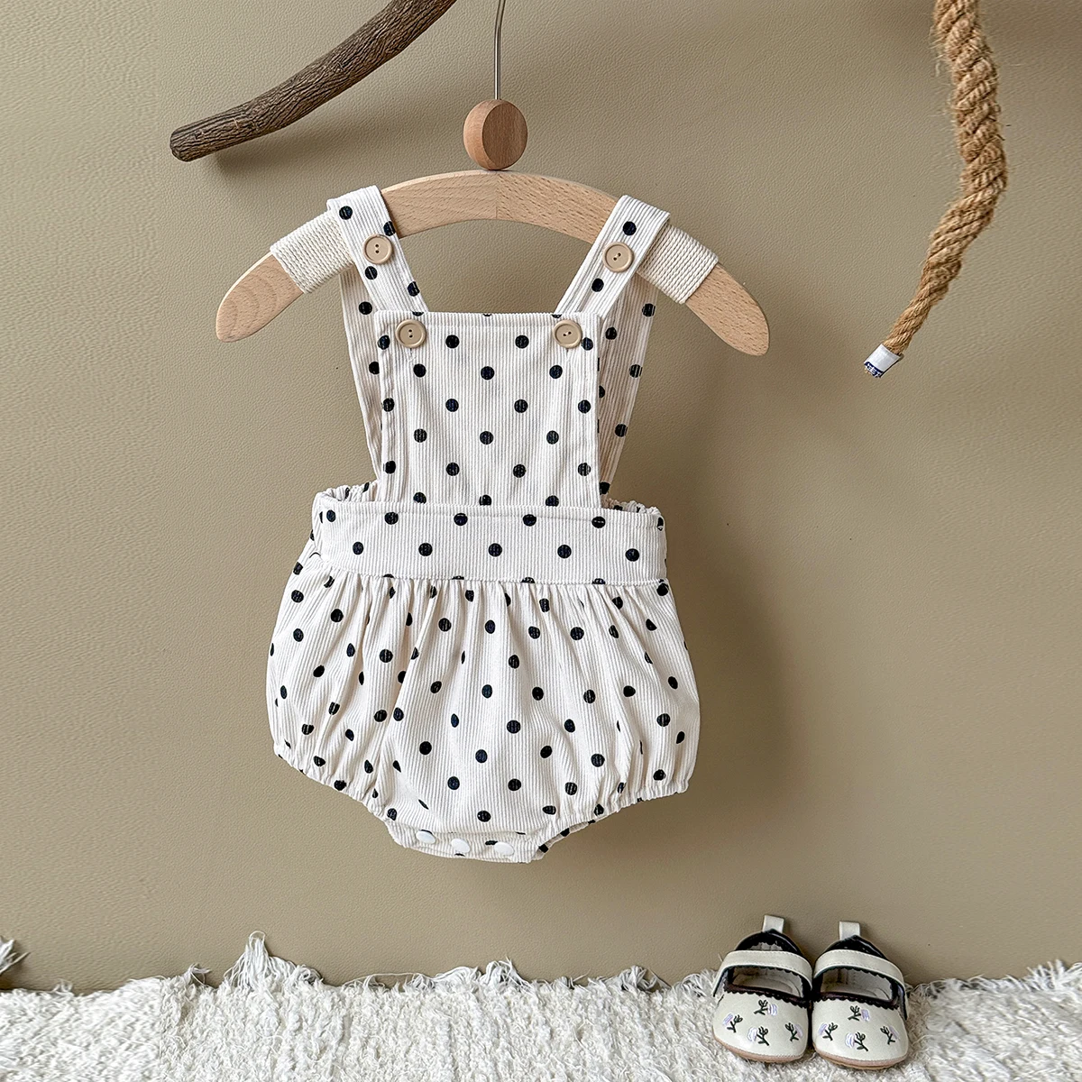 

Autumn New Baby Polka Dot Printed Beige Sleeveless Shoulder Strap Triangle Pants Jumpsuit set Overalls Romper