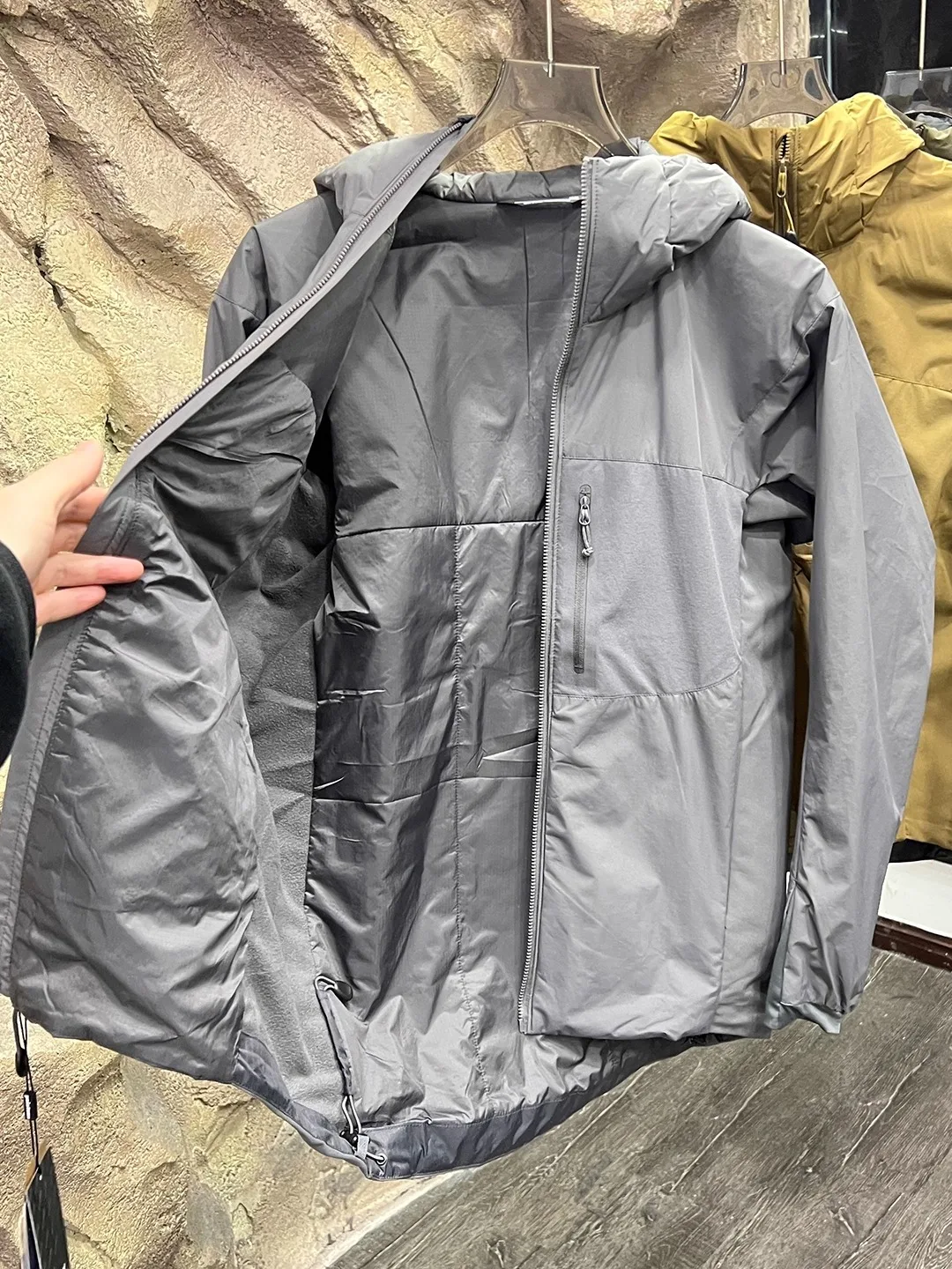 جديد ثلجي الرجال في الهواء الطلق الدافئة القطن Jaet الشباب Faion الوقوف صالح طويل Sve معطف مقنع العصرية شتاء غير رسمي وصول جديد