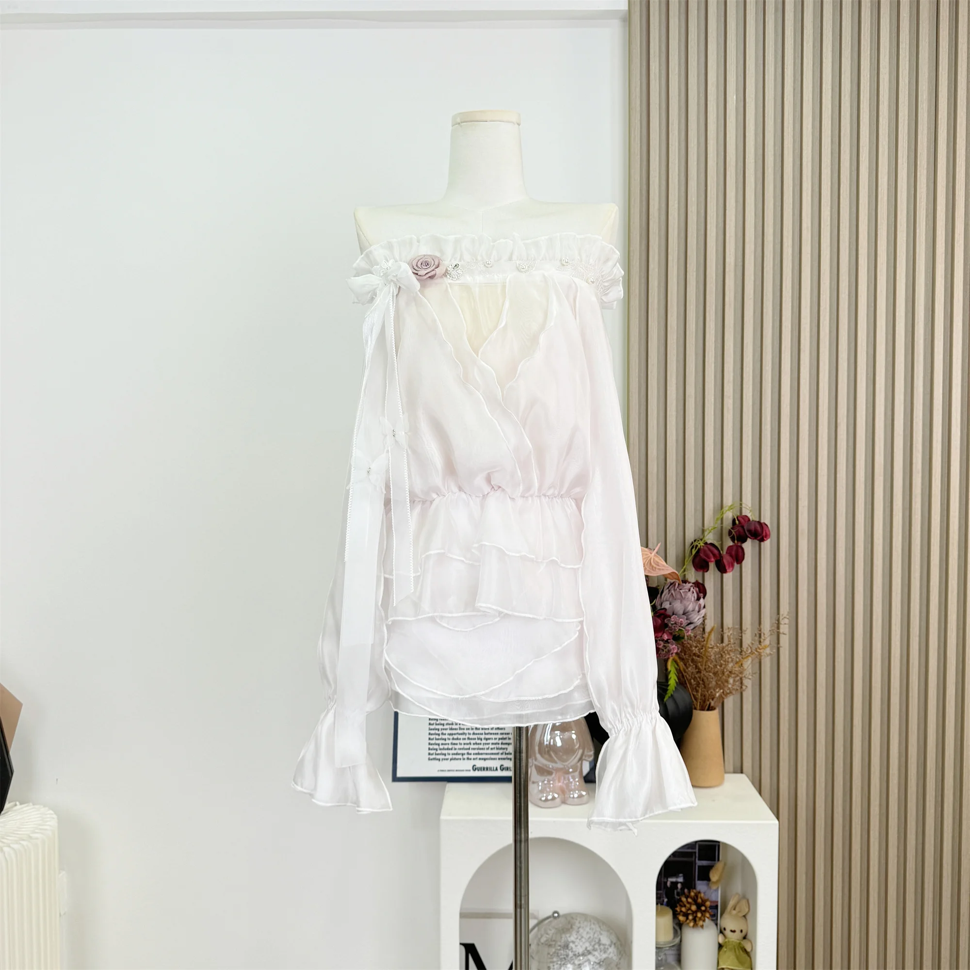 

Embroidered Tencel Splicing Translucent Top + Skirt Set Womens Two Peice Sets