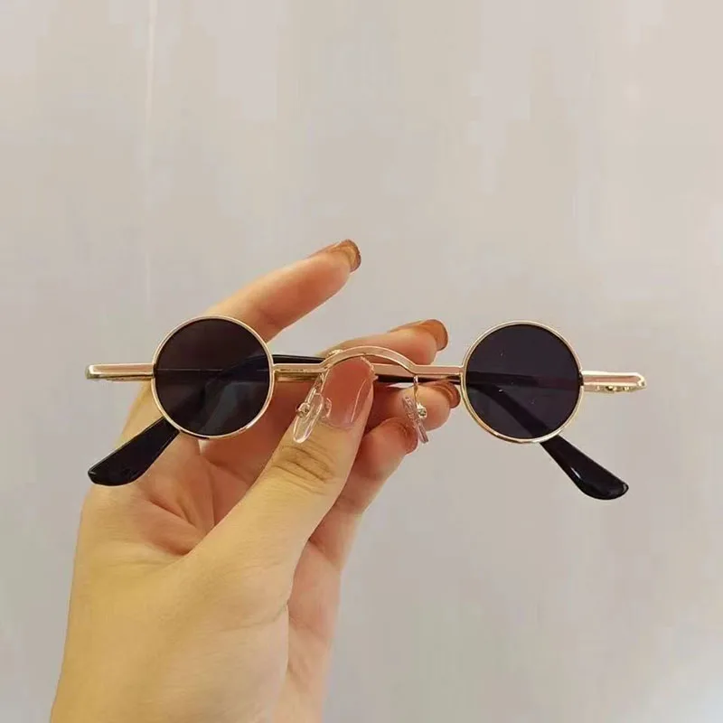 Fashion New Round Sunglasses Small Shades Brand Design Metal Men Sun Glasses For Female Shades Leorio Cosplay Accessories Prop