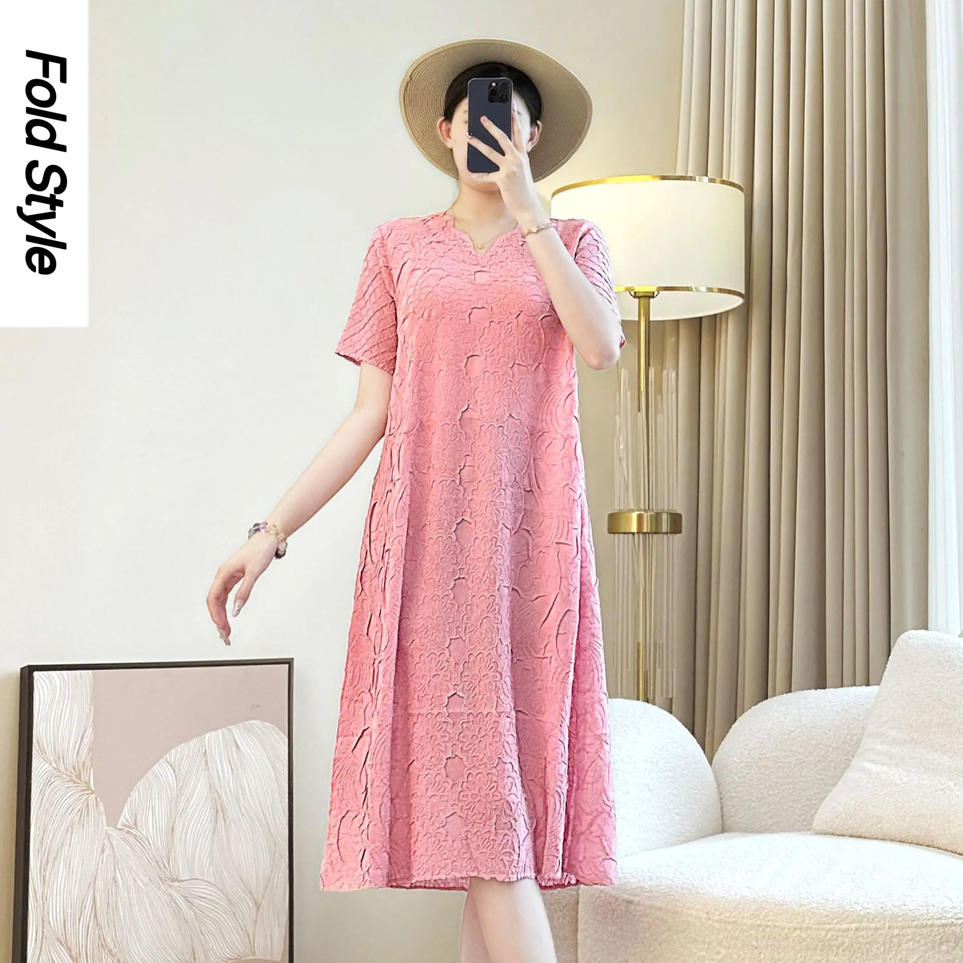 

2025 Summer New Solid Color Simple Pleated Dress Women Fashion Round Neck Short Sleeve Loose Casual Long Dresses