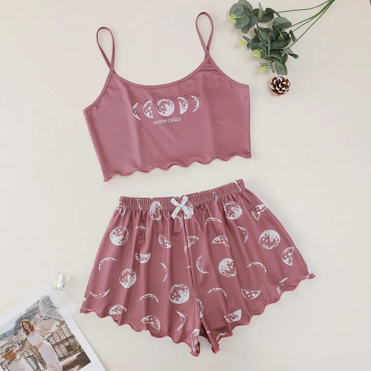 2 PCS Women Pajama Sleepwear Pajama Set Short-Sleeved Shorts Suit S M L  Moon Star Print Ventilate Soft Comfort Home Leisure