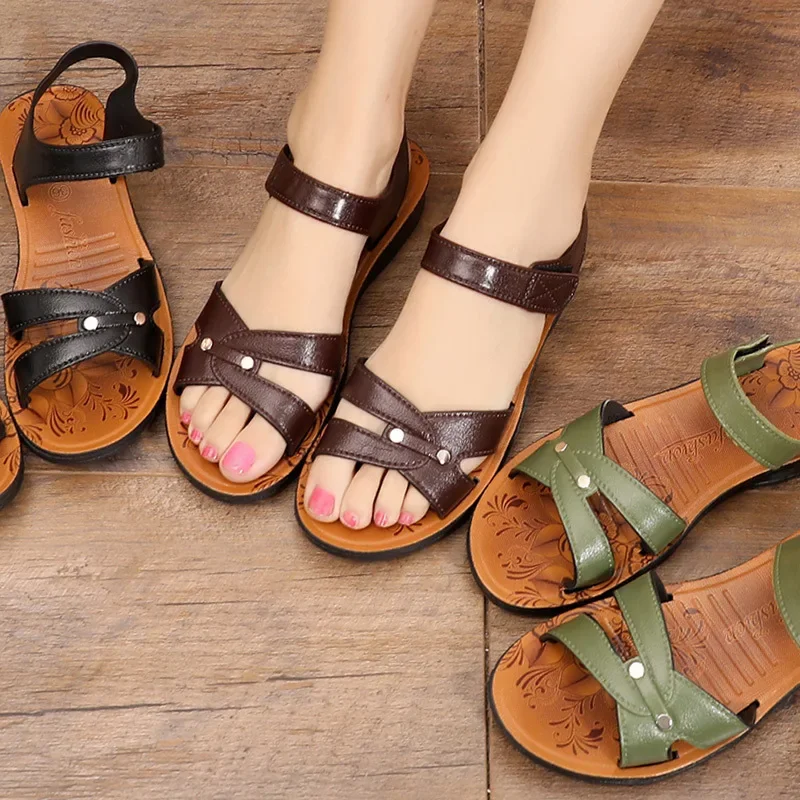 Sandalias de cuña con punta abierta para Mujer, chanclas planas cómodas, Sandalias de playa suaves de Color sólido, novedad de verano