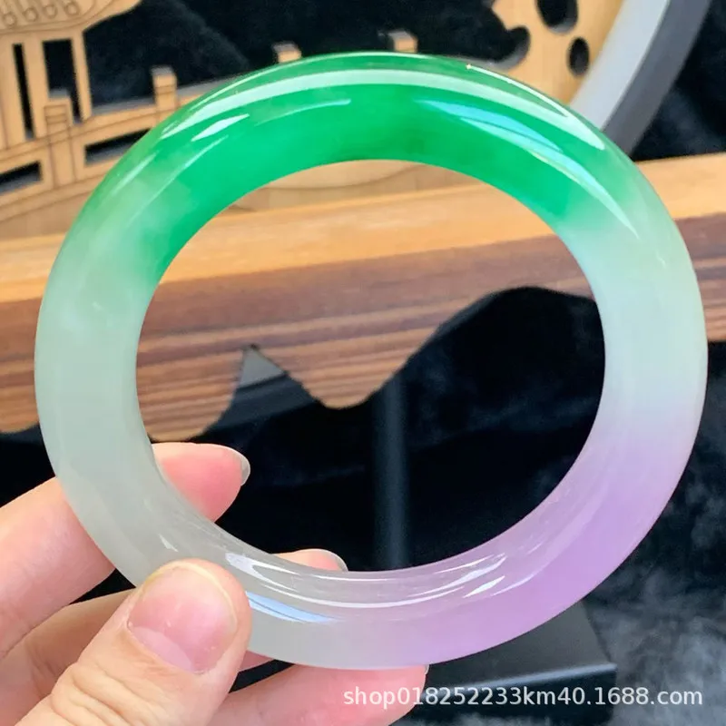 Myanmar natural large-sized spring-colored bracelet, exquisite and smooth jadeite