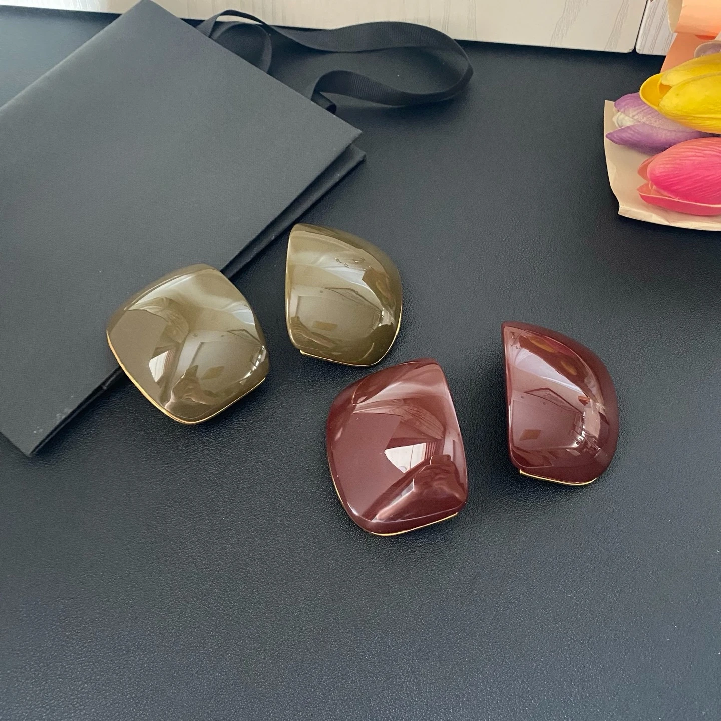 

European and American Retro Exaggerated Geometric Resin Material Brass Ear Clips 18K Brass Gold-plated Material