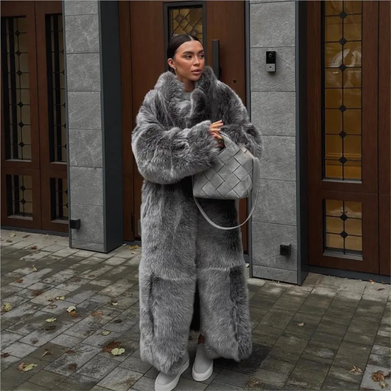 

2025 Winter Women's Long Two-Tone Plush Coat, Black White Faux Fur Loose Jacket, Mixed Color Artificial Fur Outerwear
