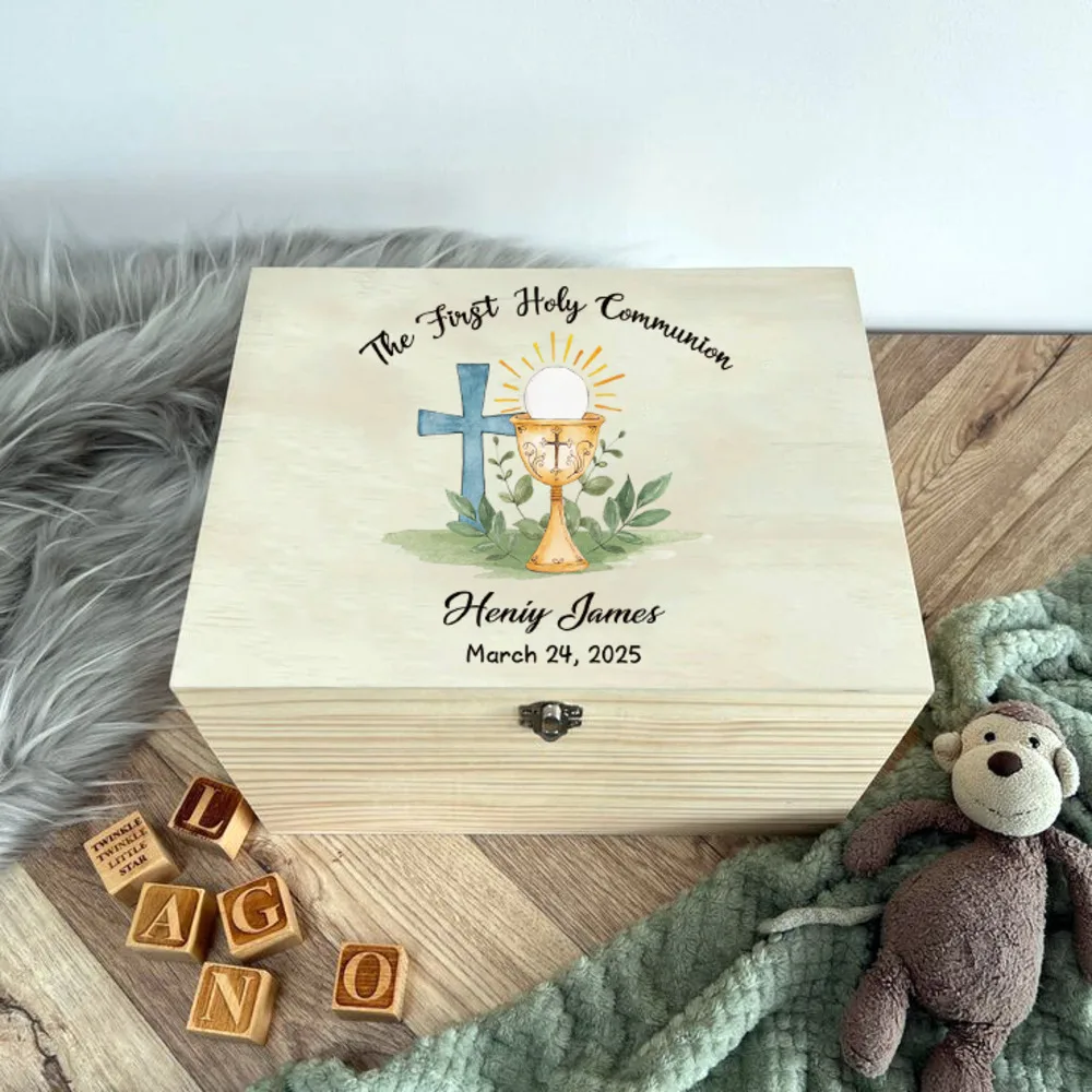 

First Holy Communion Personalised Luxury Wooden Memory Keepsake Box ,Cross & Foliage Design,Celebratory Gift ,Birthday Christmas