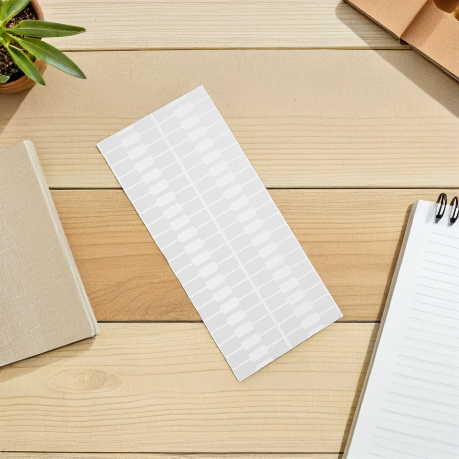 

2000 самоклеящихся этикеток-ценников прямоугольной формы, пустые, для демонстрации ювелирных изделий (гантелей, браслетов, колец), с возможностью записи, без следов