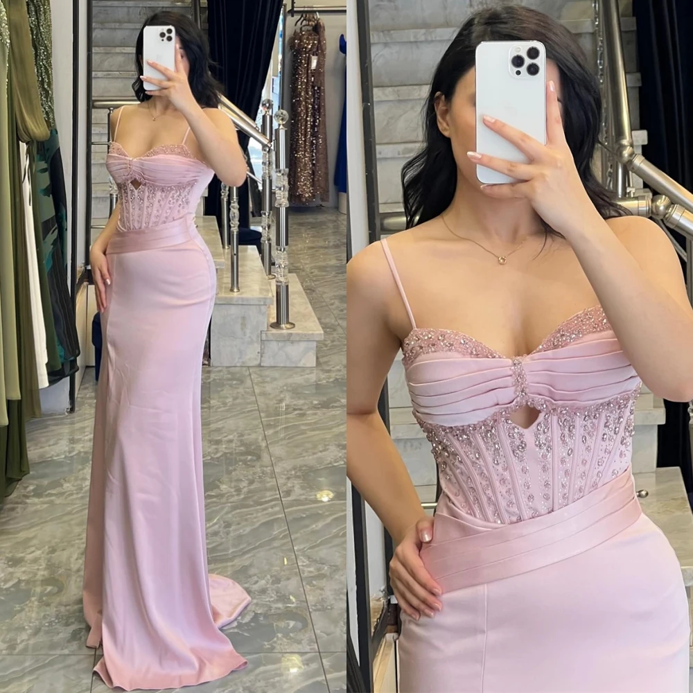 

Customized Graceful Spaghetti Straps Evening Dress and Fashion Satin Celebrity Gowns and Delicate Crystal Cocktail Dresses