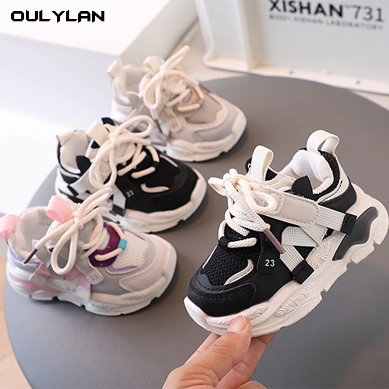 Sepatu olahraga anak laki-laki perempuan, sneaker jala bernafas, ringan anti slip luar ruangan musim semi musim gugur untuk anak-anak