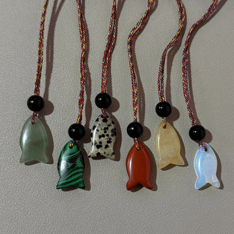 Vintage böhmische Halskette mit farbigem Seil und gewebtem Glasfisch-Anhänger für Paare – einzigartiger handgefertigter Schmuck