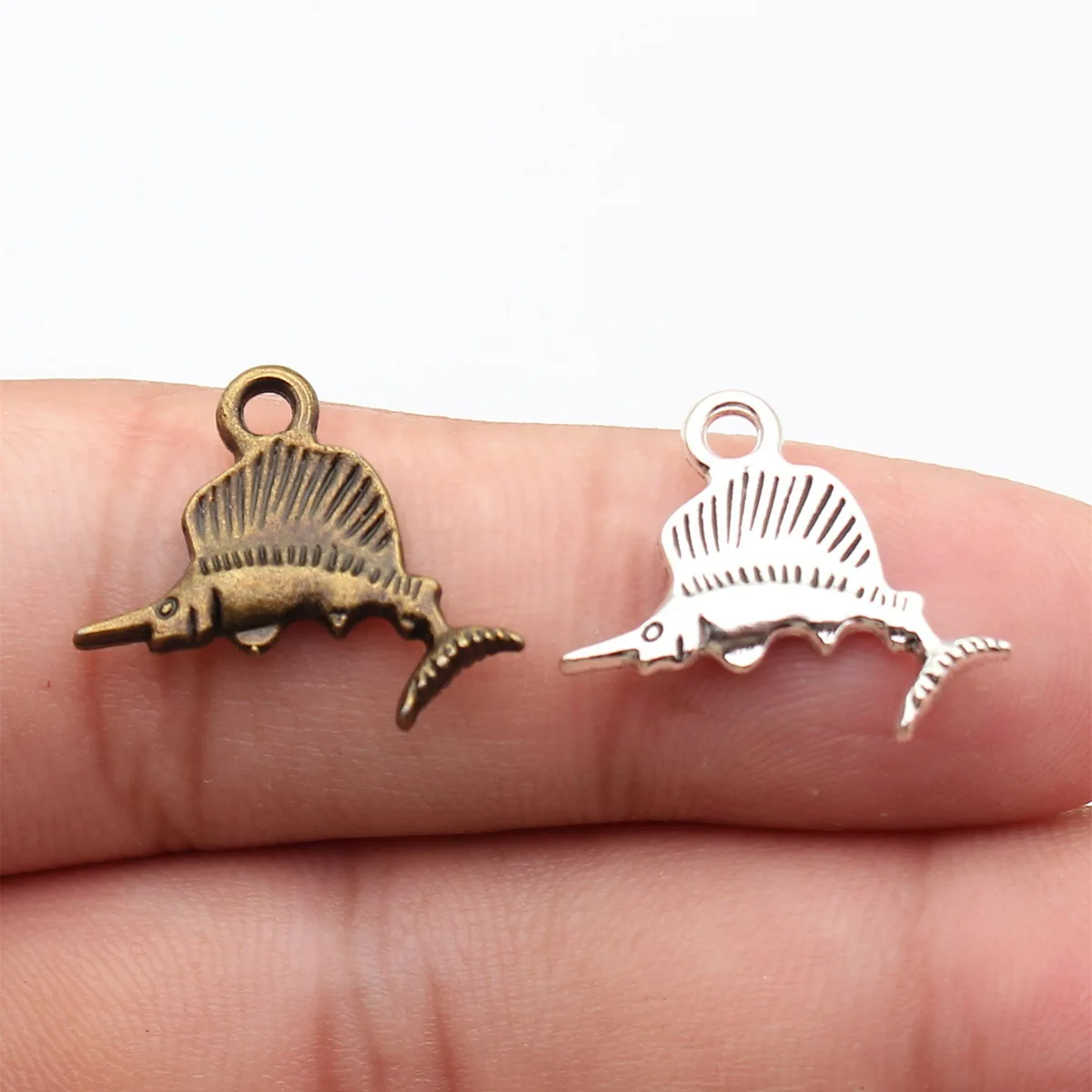 Wholesale Mini Small Fish Ocean Charms Pendant Marine For DIY Handmade Craft Jewelry Gift Accessories