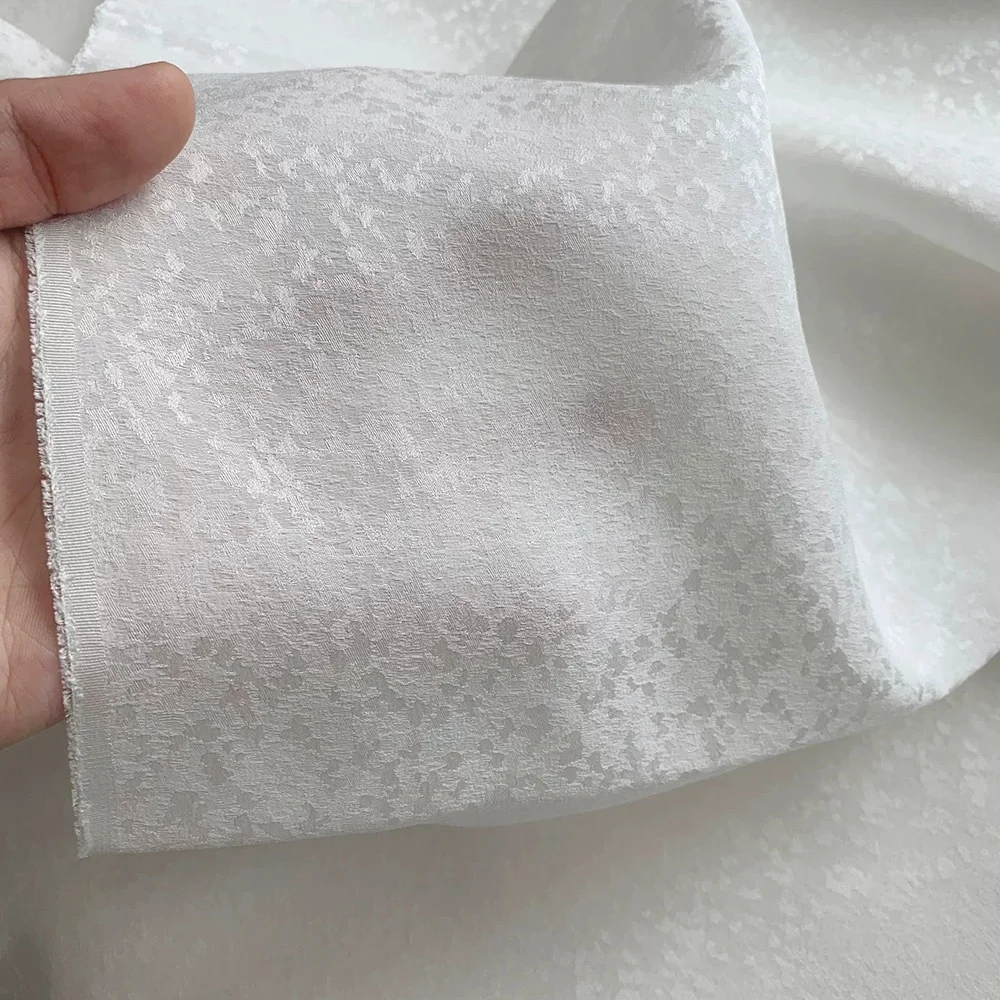 Breathable Popular Hot Selling High Quality Snowflake Design Silk Jacquard Fabric for Lady Girl Summer Festival Dress Blouse