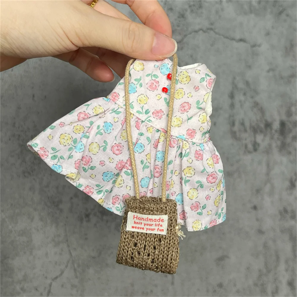 Ubranka dla lalek BJD odpowiednie dla lalek małych rozmiarów 1-6, kwiecista sukienka z torebką, zestaw ubrań, akcesoria dla lalek (2 punkty)