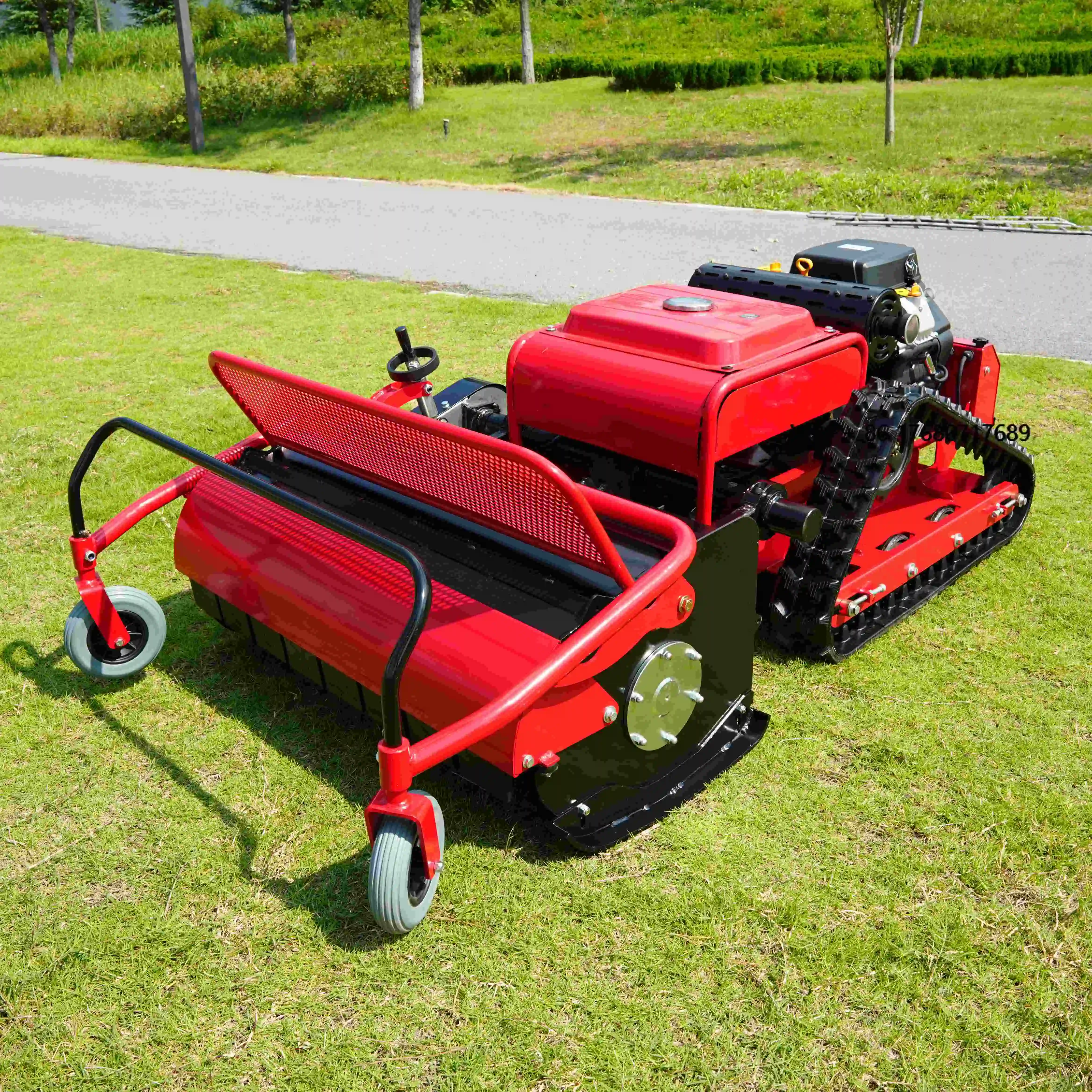 

High Horsepower Crawler Lawn Mower Remote Control Intelligent Robot Flail Grass Shredder 25HP 22HP16HP Garden Lawn Mower Price