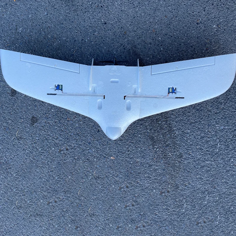 Skywalker 320 Delta Wing Fpv Racing Wing met een 1050 mm elektrische Epo vaste vleugel schokbestendige afstandsbediening modelvliegtuigen