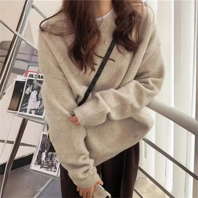 

Chic Red O-neck Pullover Sweater For Women Elegant Long Sleeves Casual Loose Knitted Tops 2025 Autumn Lady New Fashion