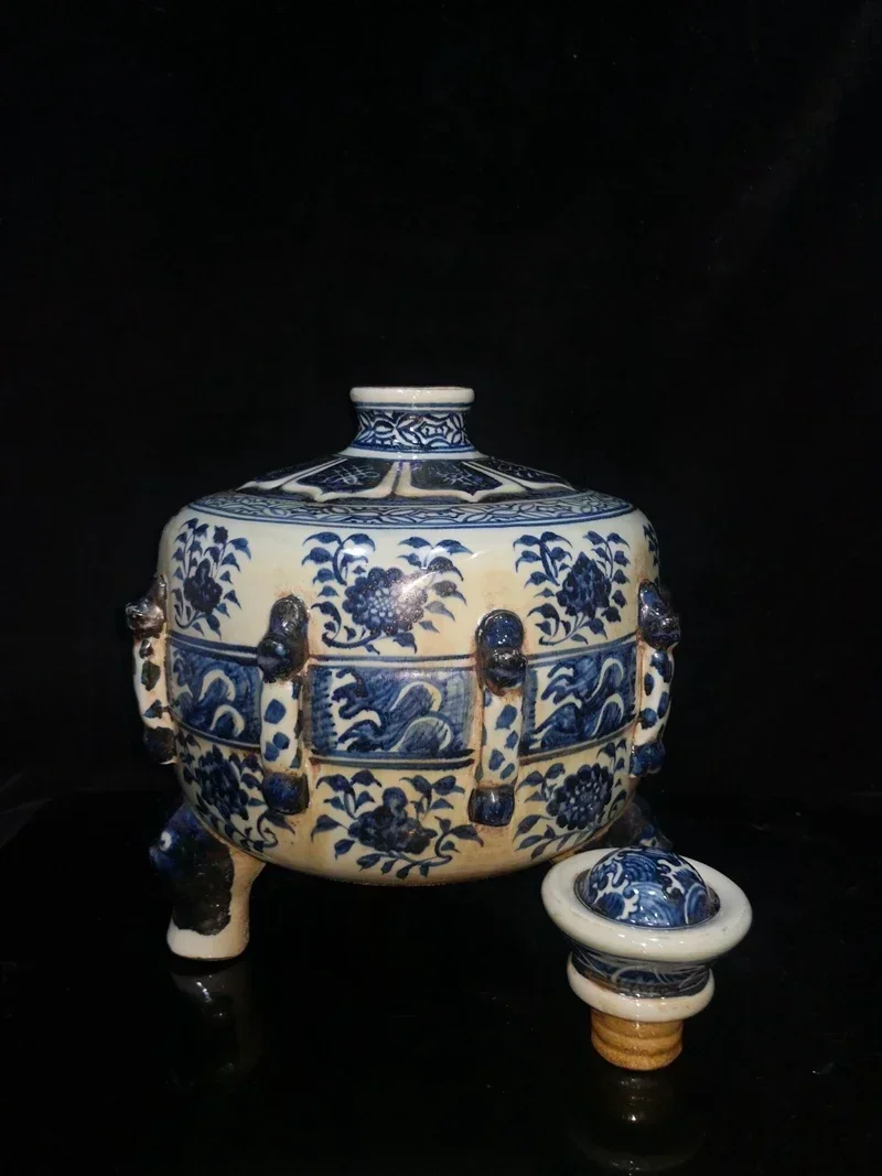 popular Antique porcelain collection  old objects blue and white large three-legged jar wine household items vintage