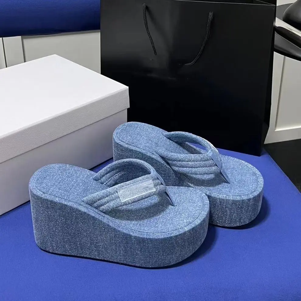 

Women's Thick-Soled Flip-Flops Summer New High-Heeled Denim Vacation Style Beach Sandals